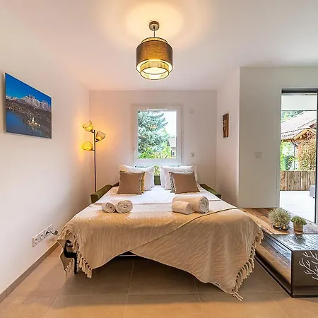 Aux Balcons Anneciens- Entre Et Centre Ville, Lla Selections By Location Annecy Apartment Sevrier