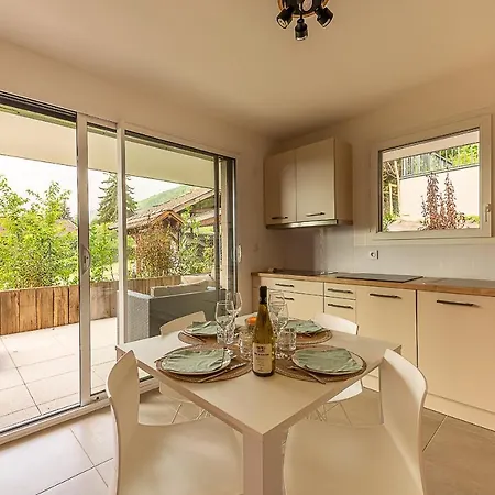 Aux Balcons Anneciens- Entre Et Centre Ville, Lla Selections By Location Annecy * Sevrier